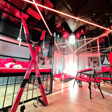 Bdsm Apartman V Bratislave -Adults Only Bratysława Zewnętrze zdjęcie
