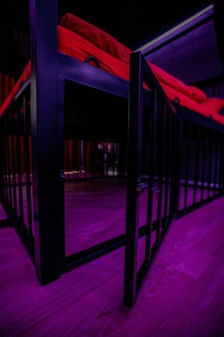 Bdsm Apartman V Bratislave -Adults Only Bratysława Zewnętrze zdjęcie